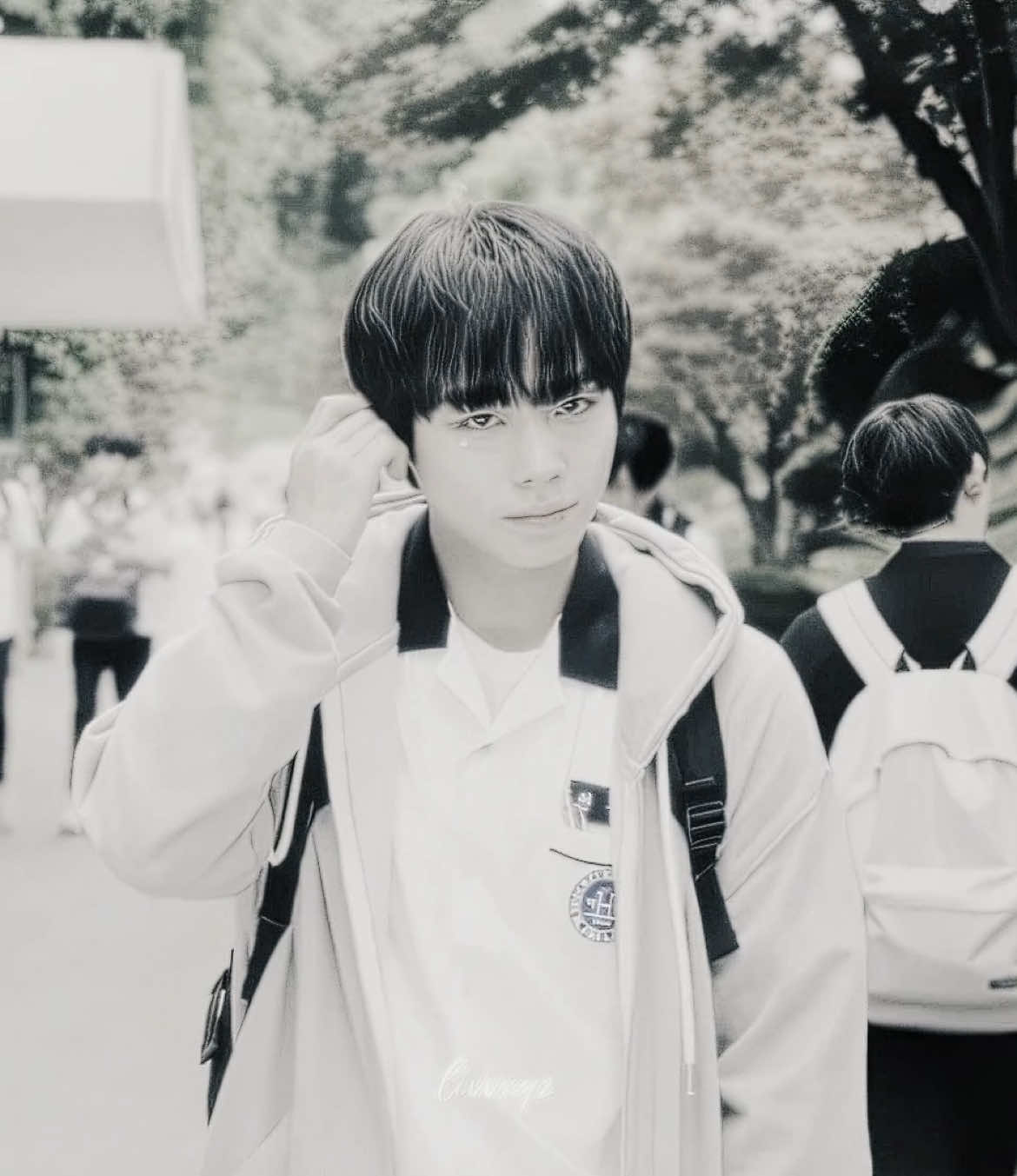 @𑣲𝙡𝙞𝙫𝙫