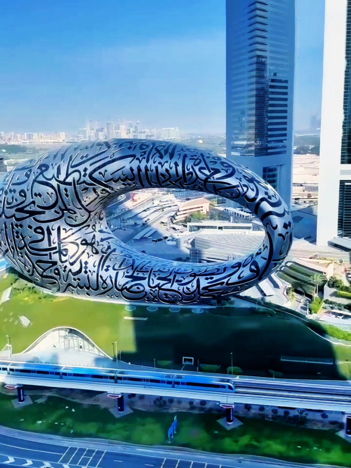@dubai