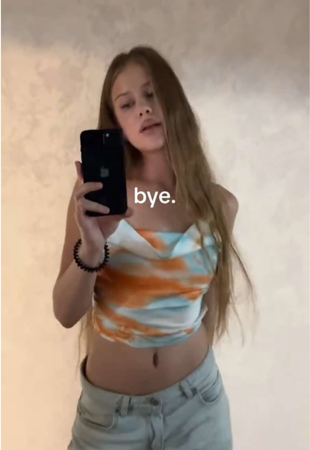 @Valeria