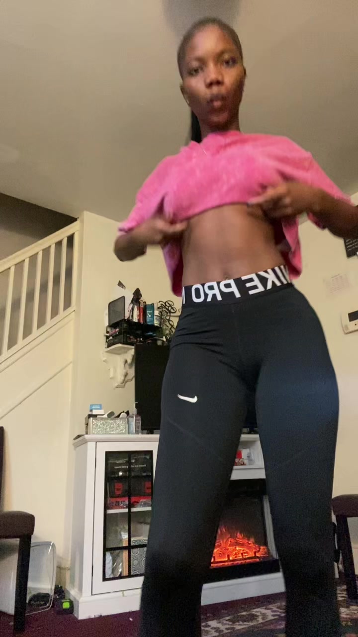 @🫶🏾