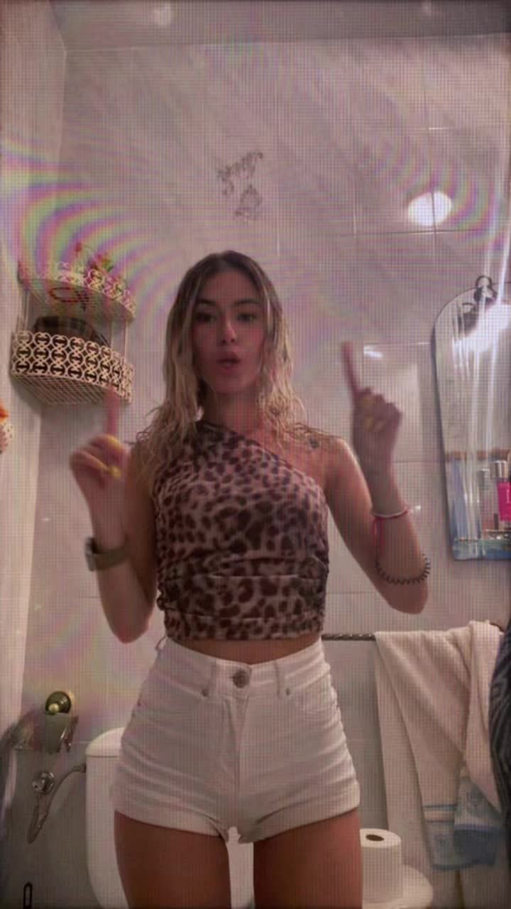 @𝓘𝓻𝓮𝓷𝓮🦦