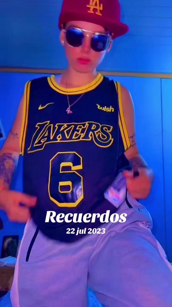 @Ash Gonz&aacute;lez 🏳️&zwj;🌈