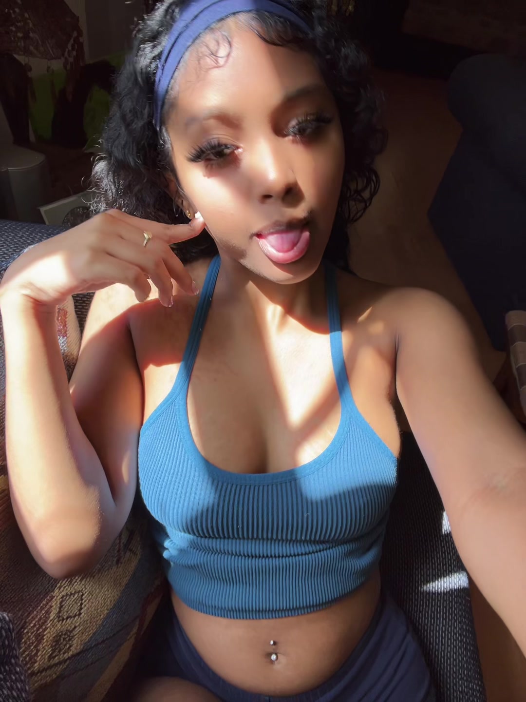 @Alyssa-Marie ᥫ᭡