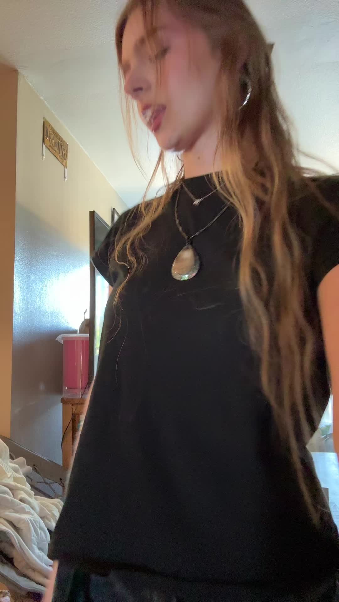 @notmelana