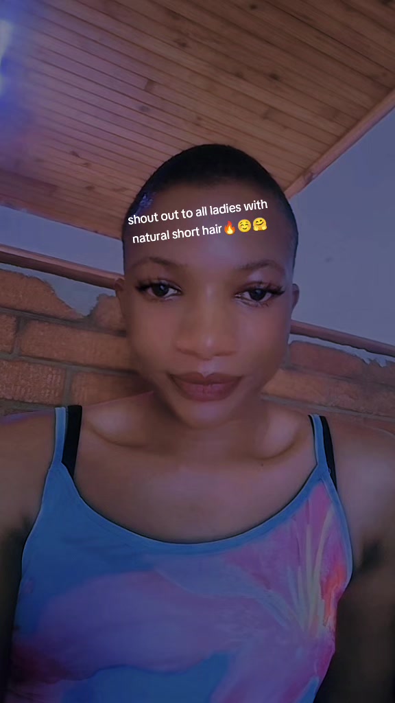 @Leona96