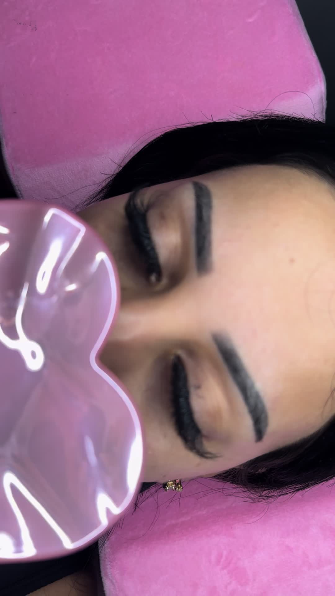 @Firstlashroom_Antwerpen