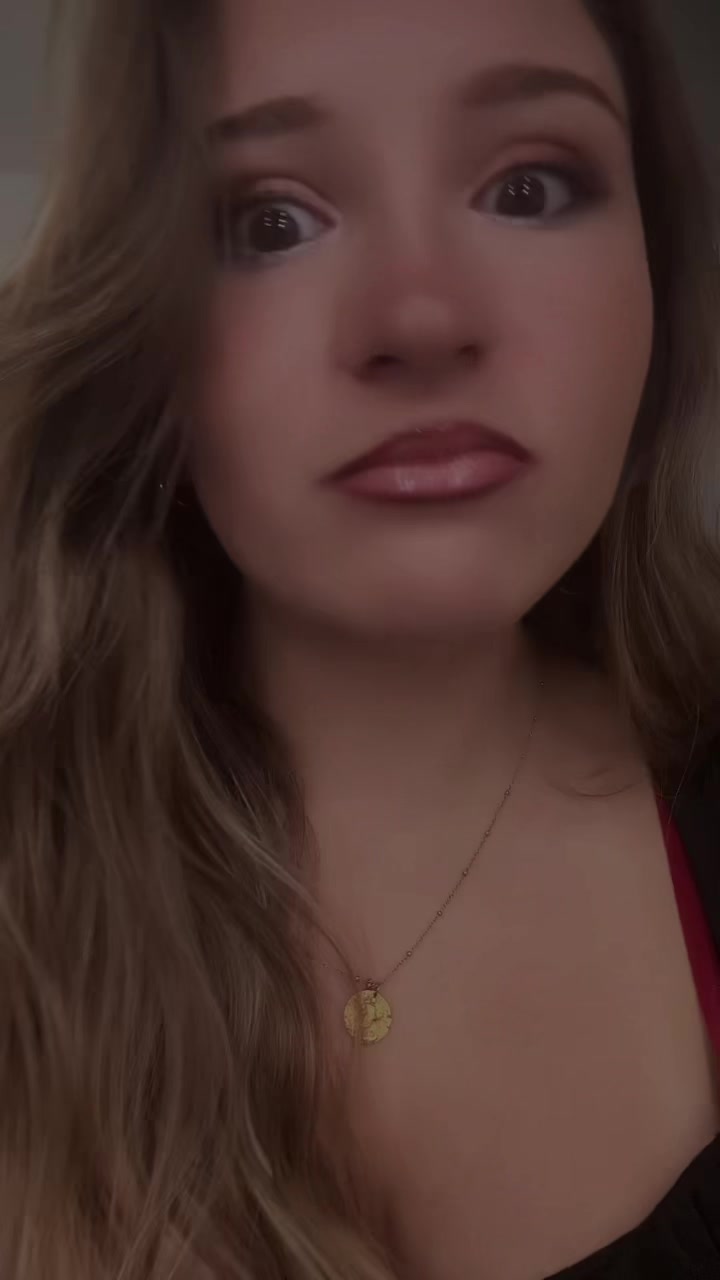 @Lolottey_