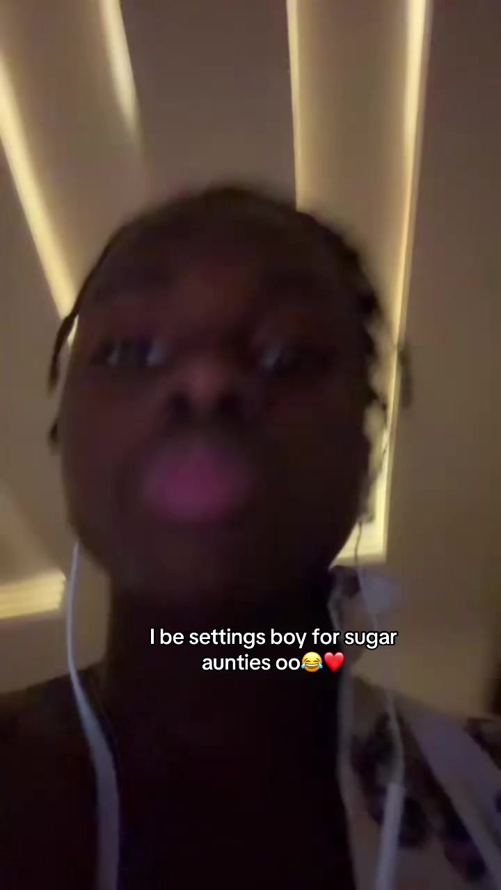 @MERLIN 2.0🧌🖤!