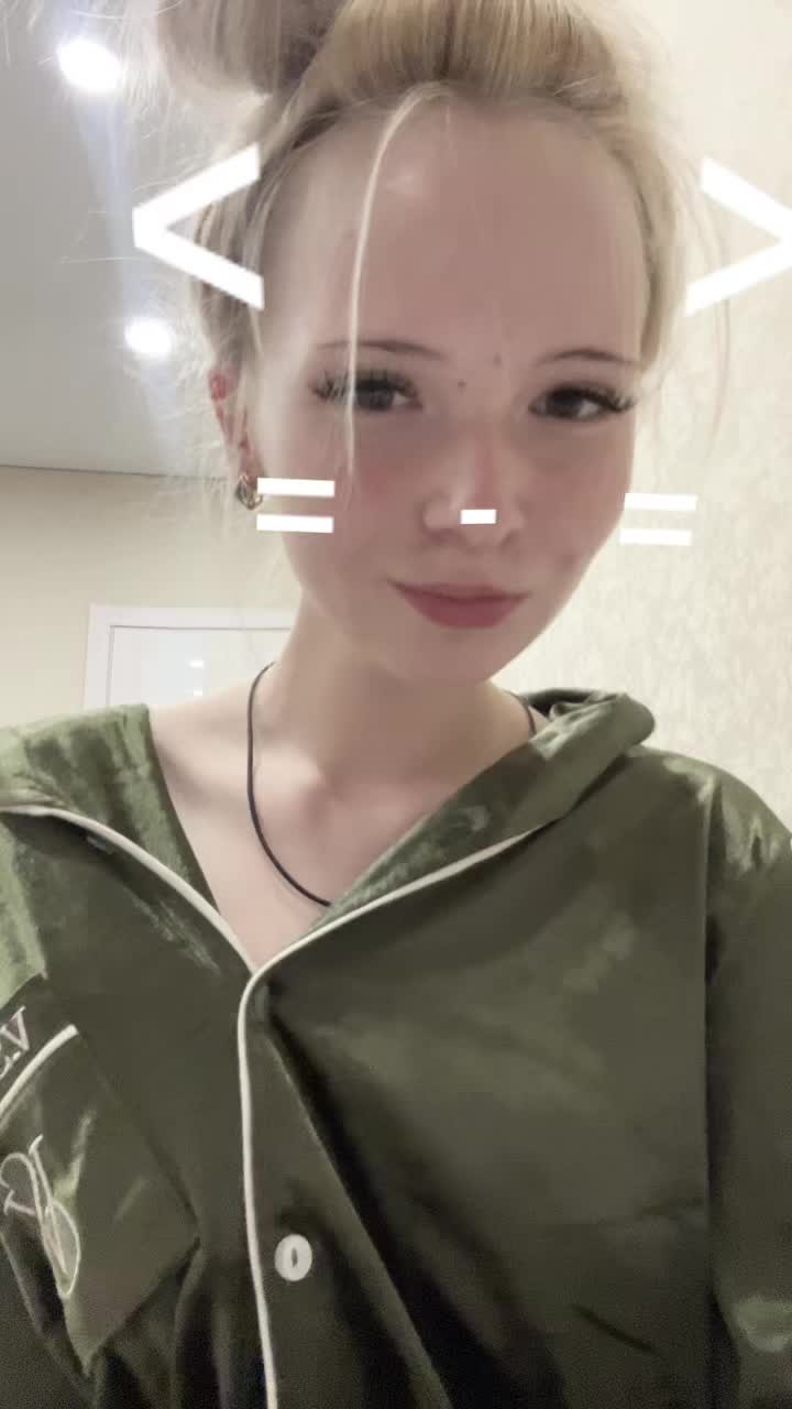 @бледная