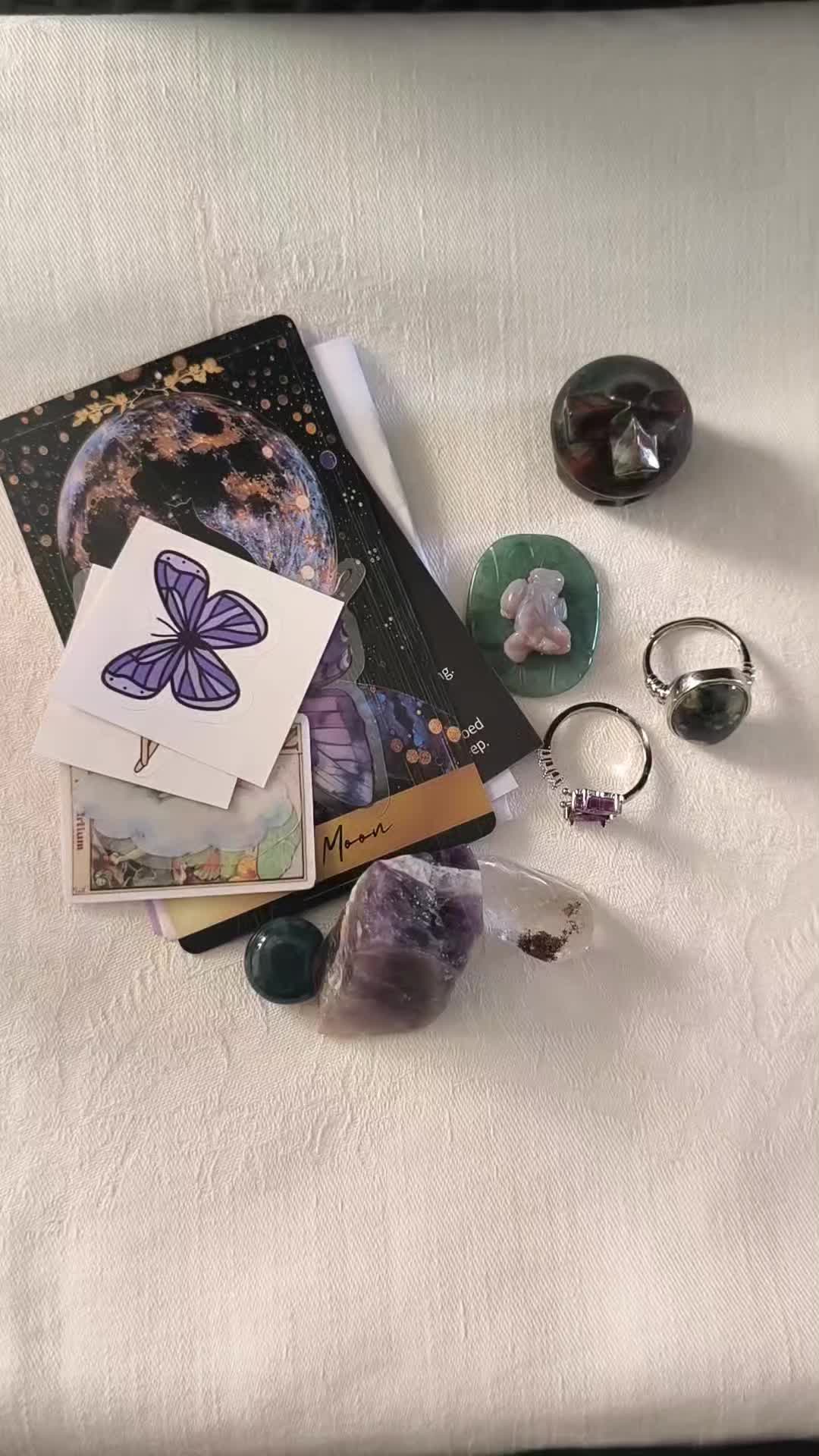@maymooncrystals