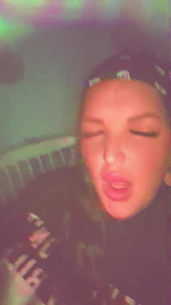 @Tash ♥