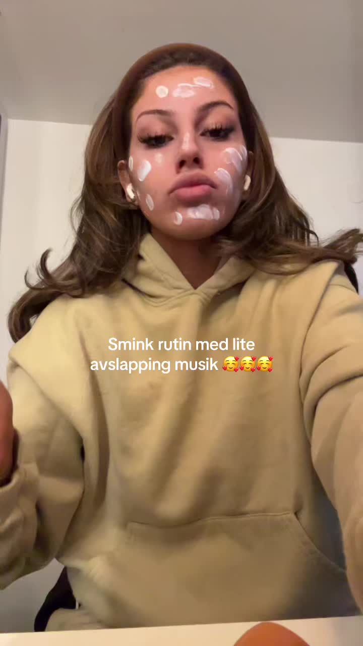@Nicolee