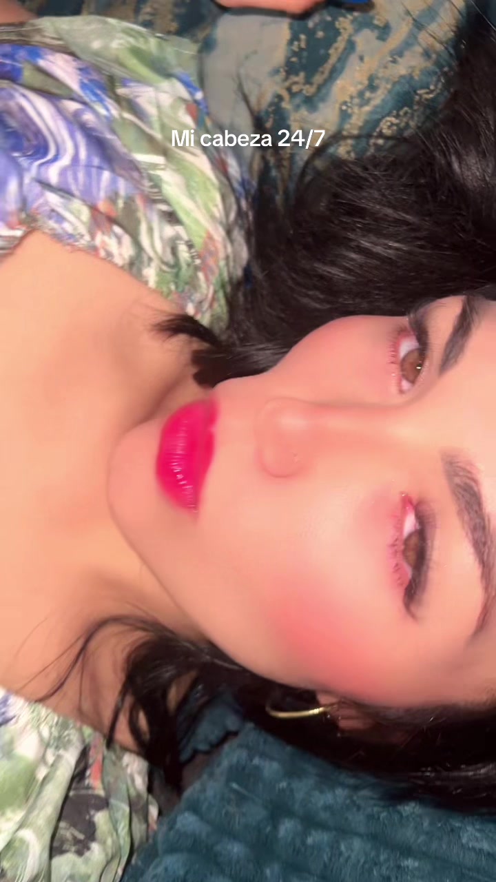 @Crishia Mejía