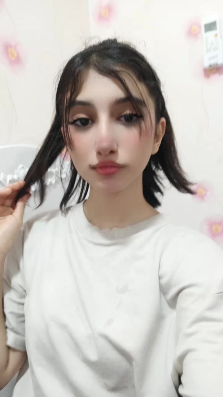 @𝚙𝚊𝚛𝚒𝚊🌶😝