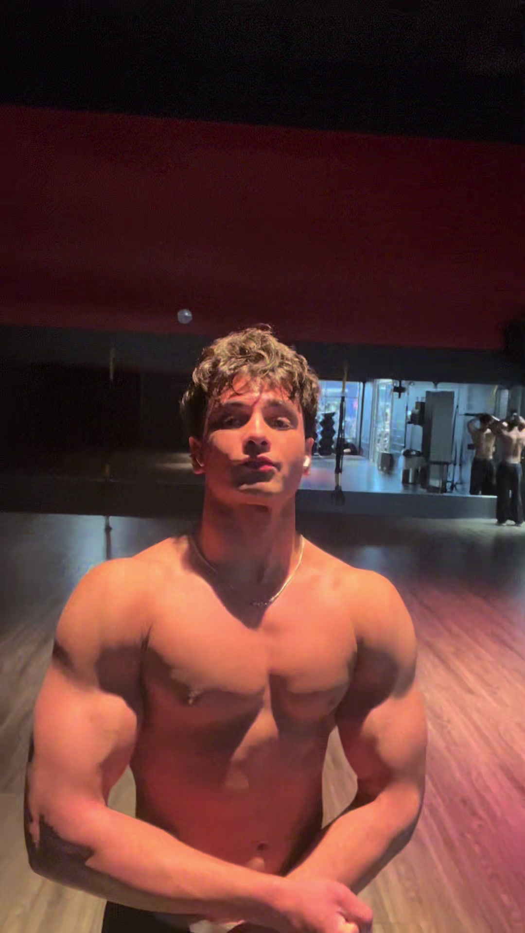 @amohlift.