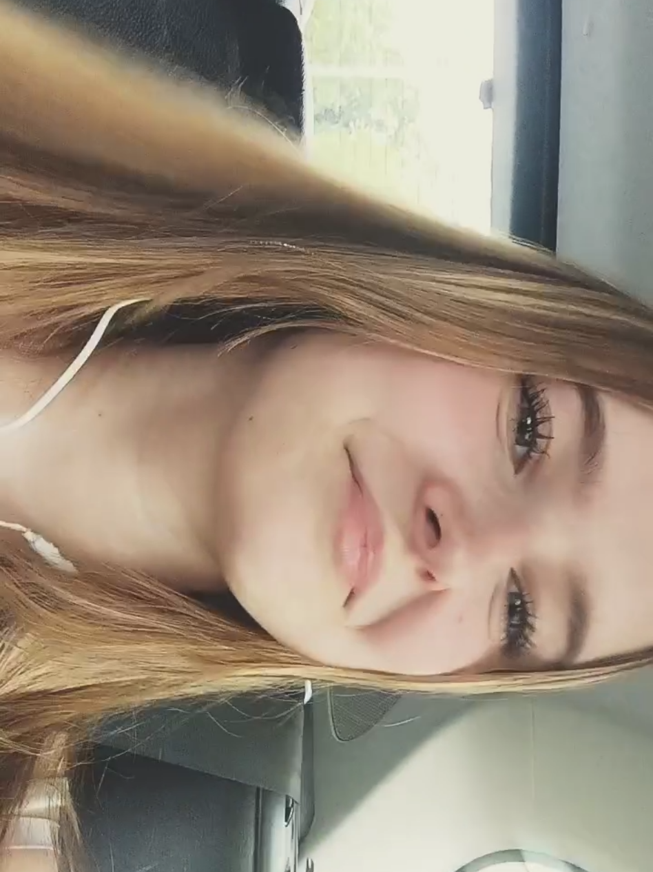 @Eliiii