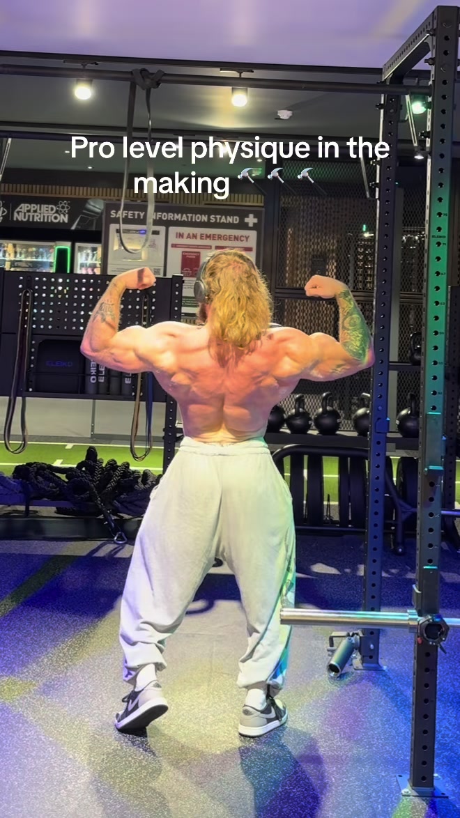 @MWULTRA