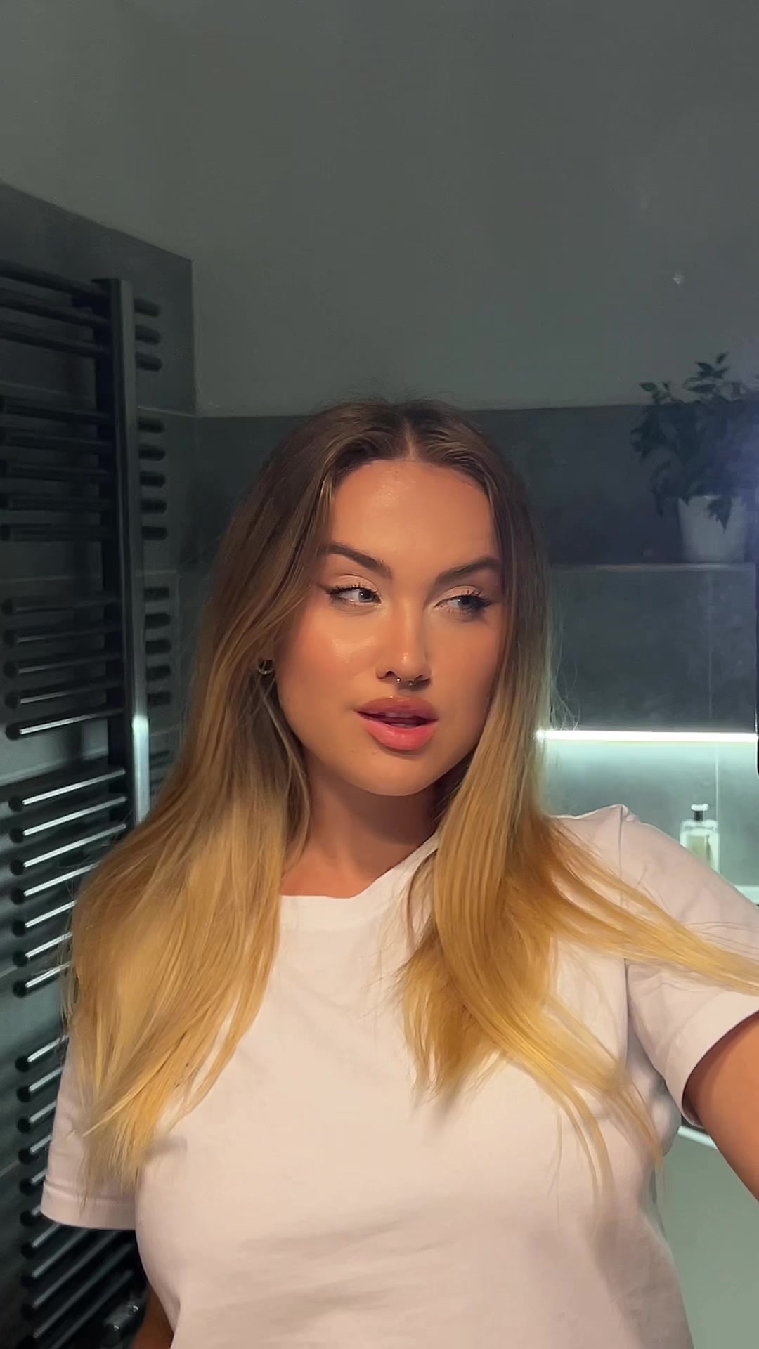 @Viuu