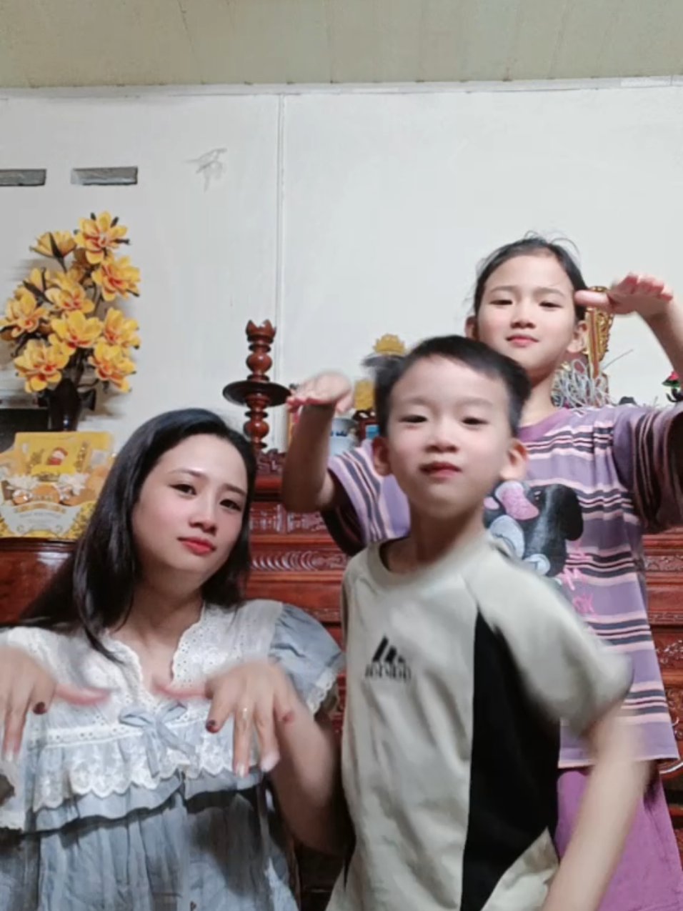 @Tổng Sỉ Hu&acirc;n Hường Thổ Tang