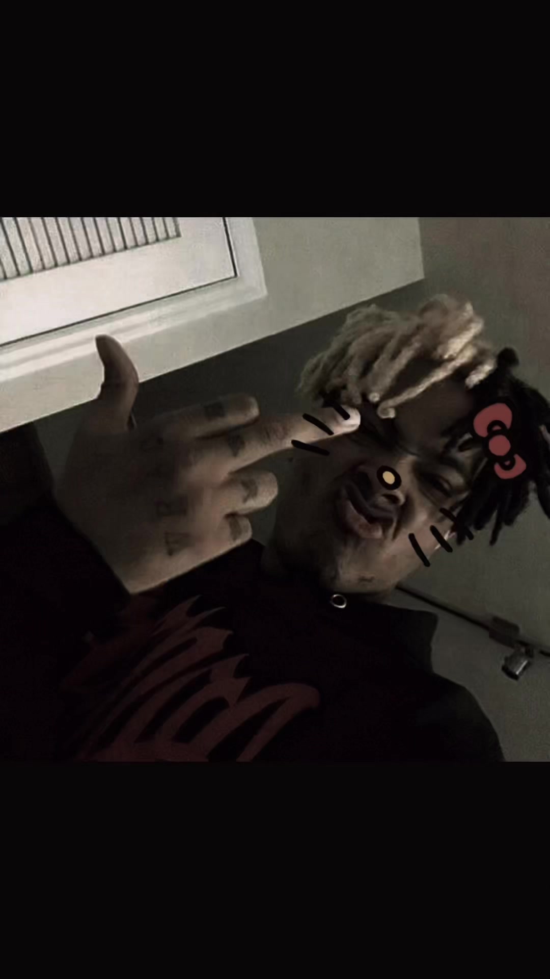 @𖣂︎