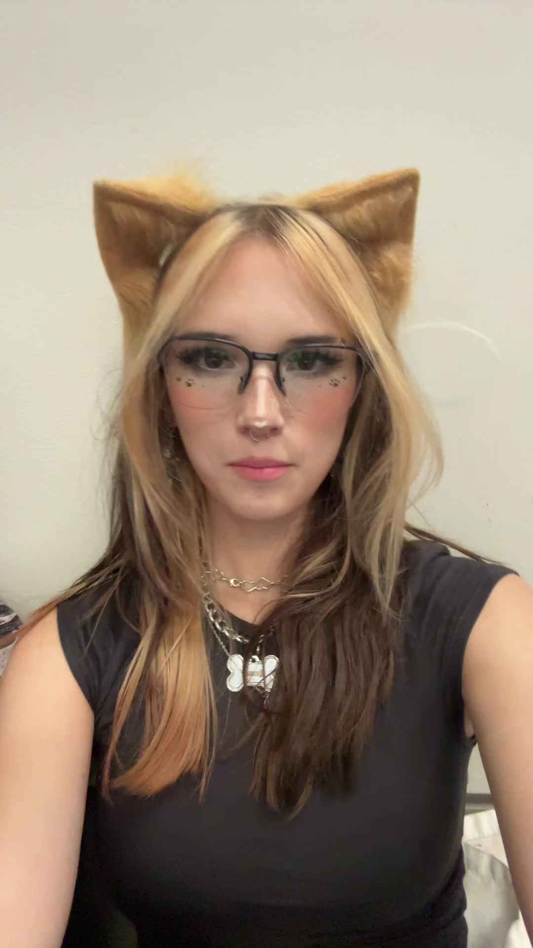 @sofiaishangry