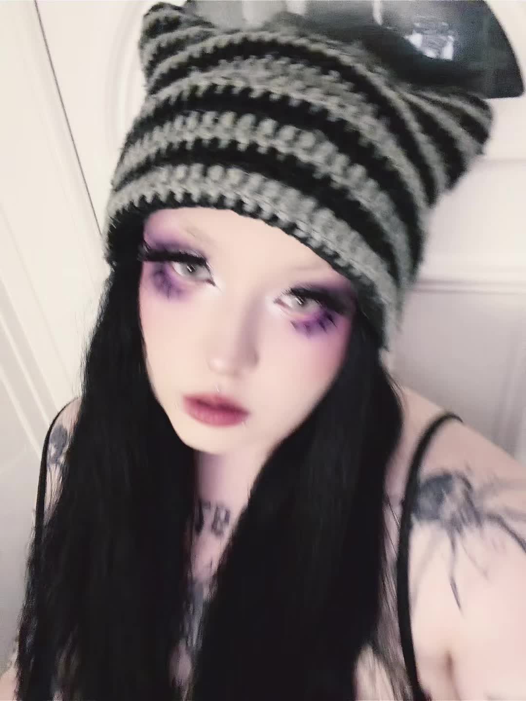 @ROTTENIGUESS