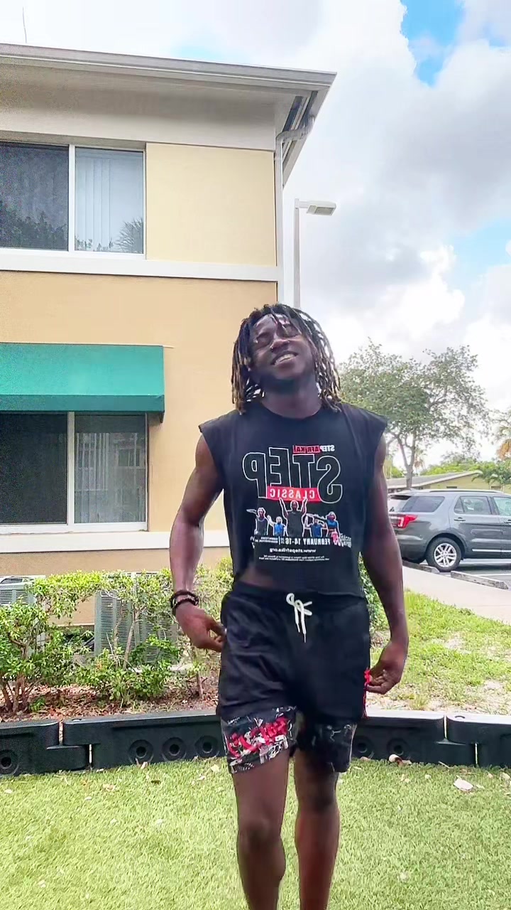 @HoodHero🦸🏾♂️🔥