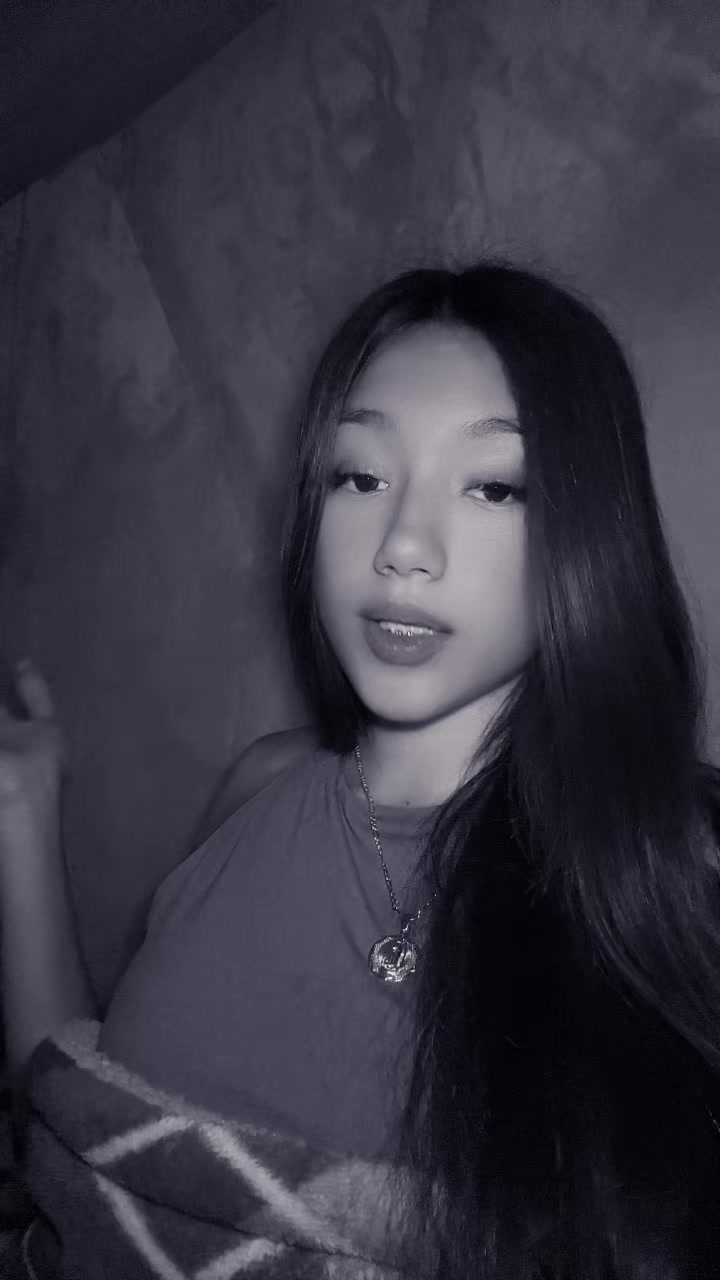 @Valeska🕷️