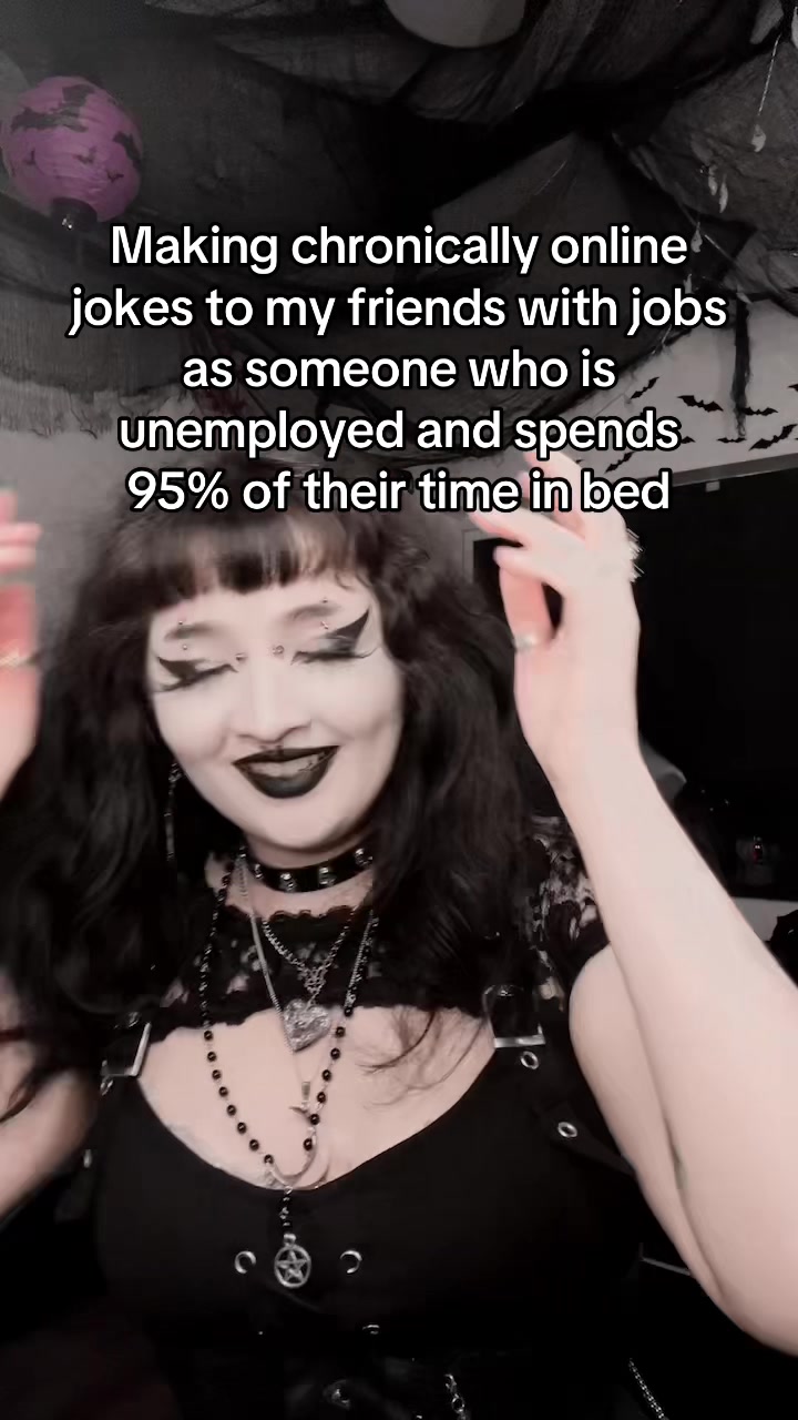 @⋆✩𝕭𝖆𝖓𝖘𝖍𝖊𝖊˙⋆✮
