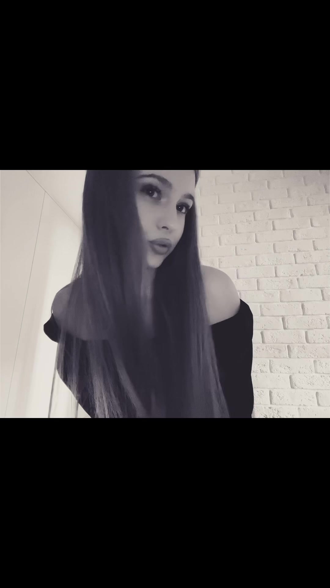 @𝒩.