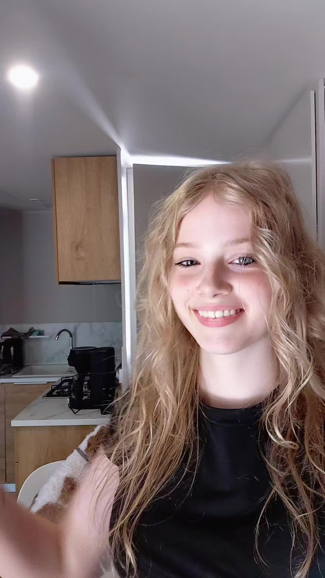 @😝