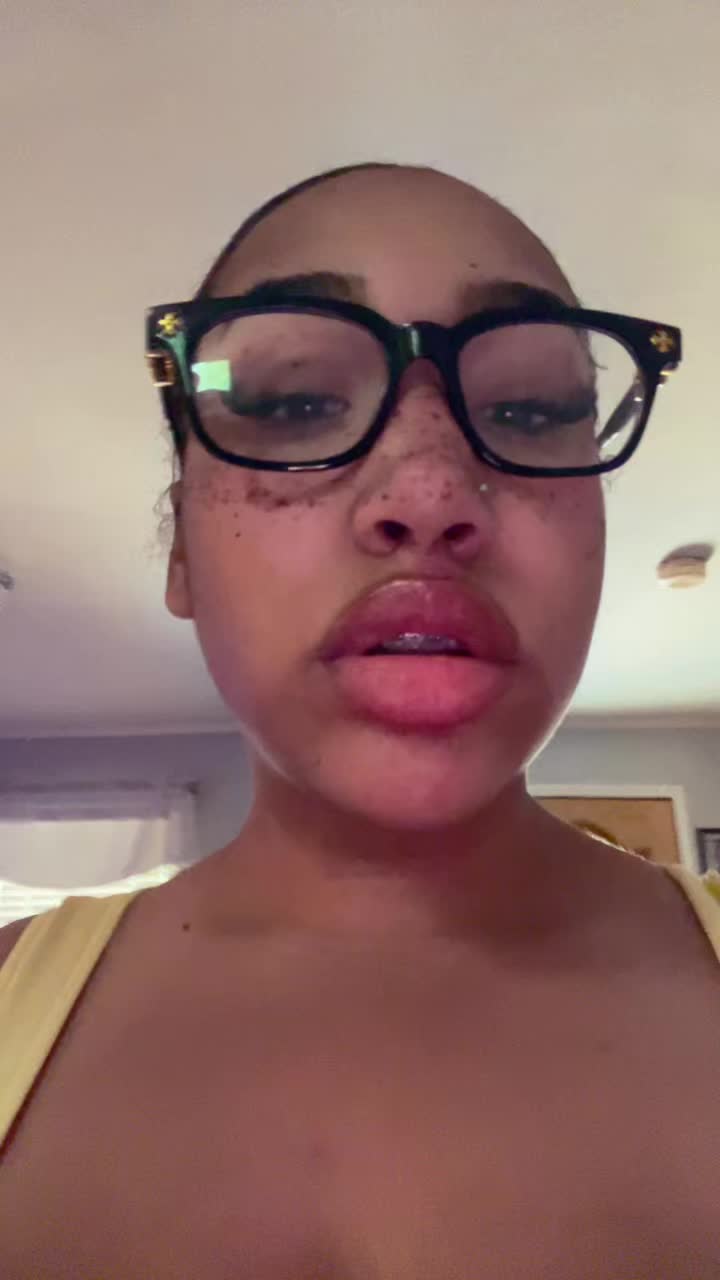 @shanndagoat_