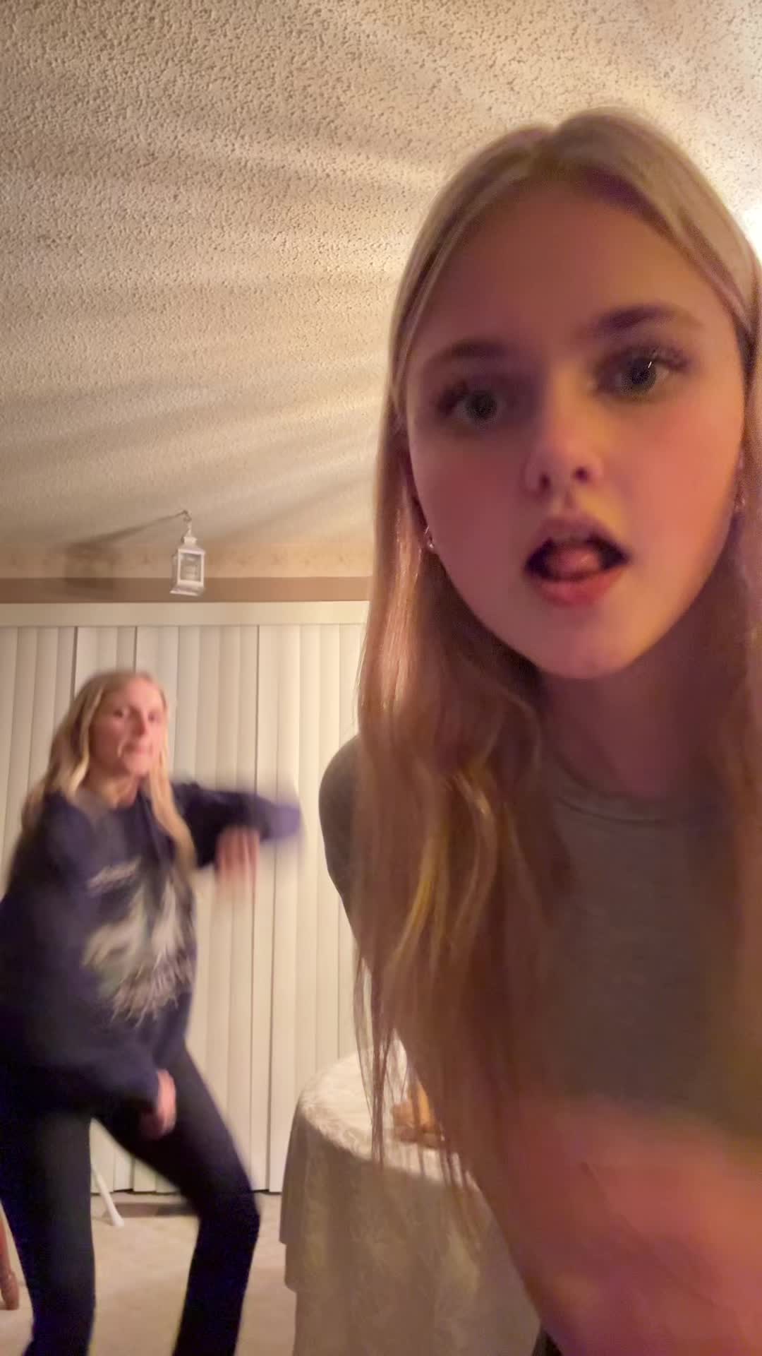 @Alison Renae Niesen