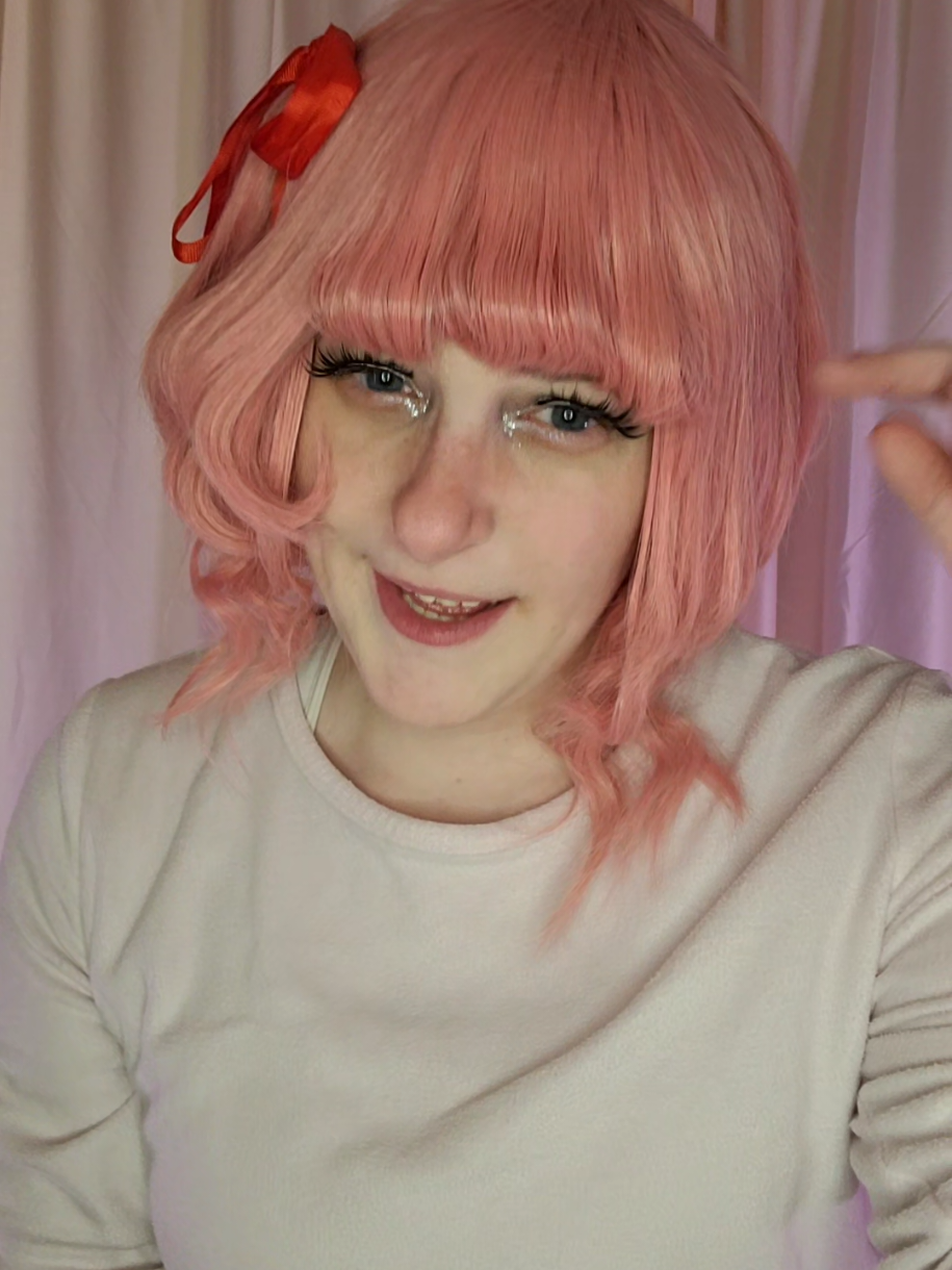 @.⋆ spøøky cass ⋆.