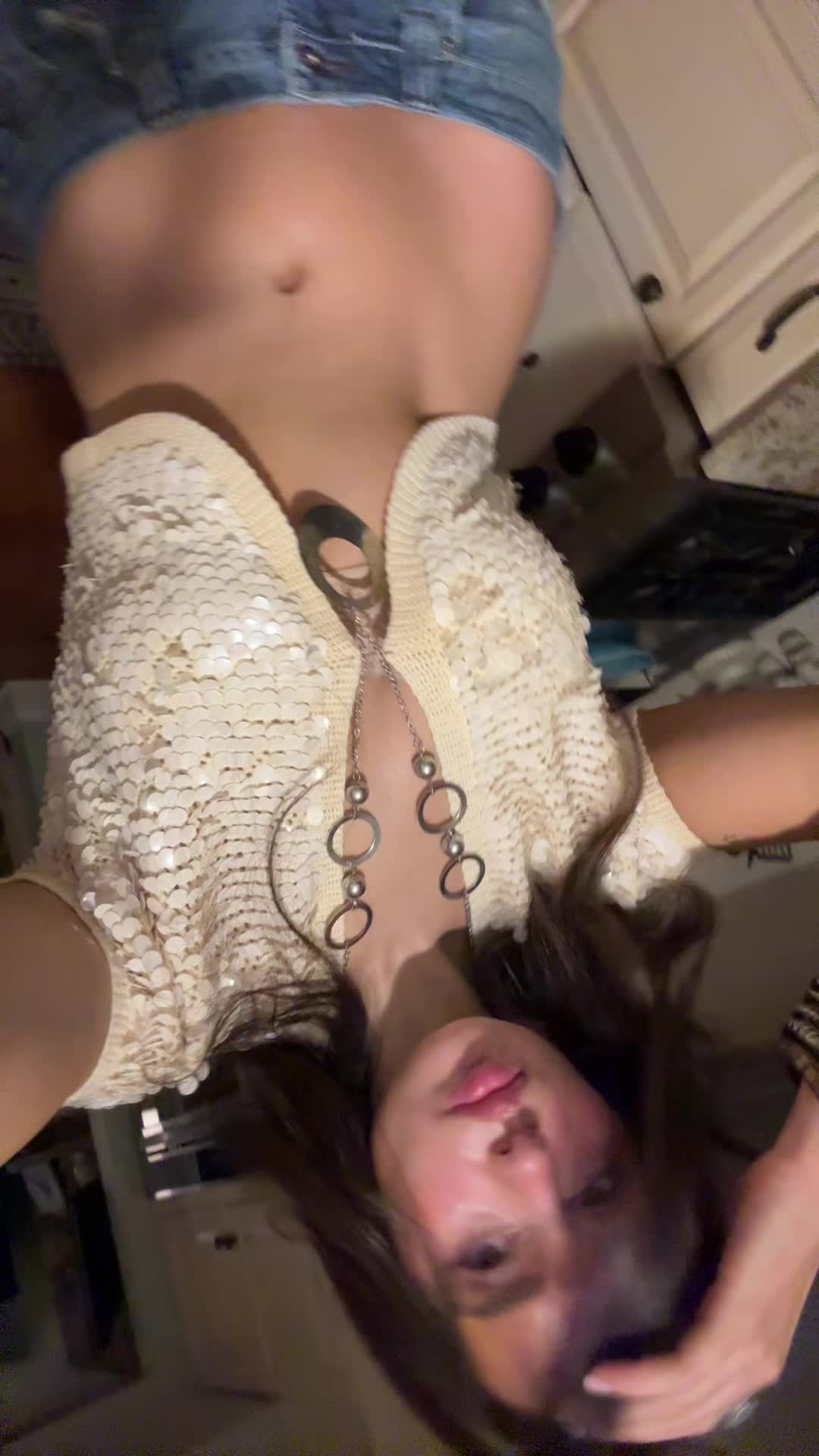 @bella fernandes