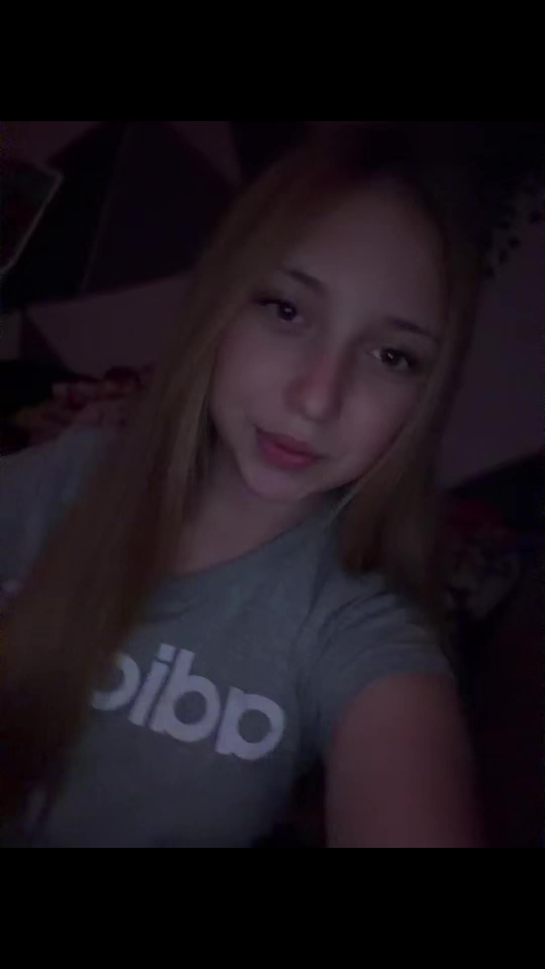 @NIKI💋