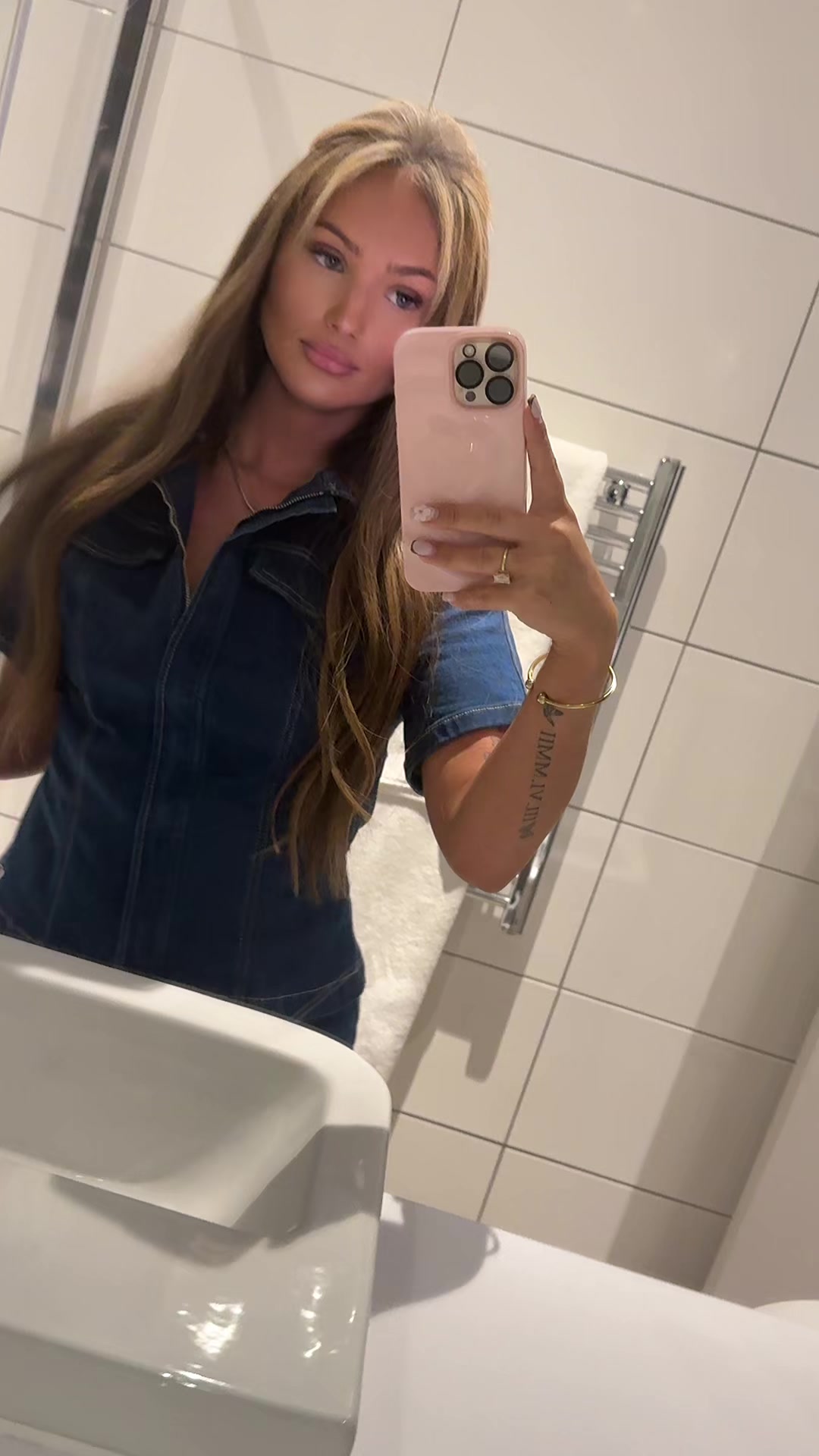 @౨ৎ Jennifer ౨ৎ