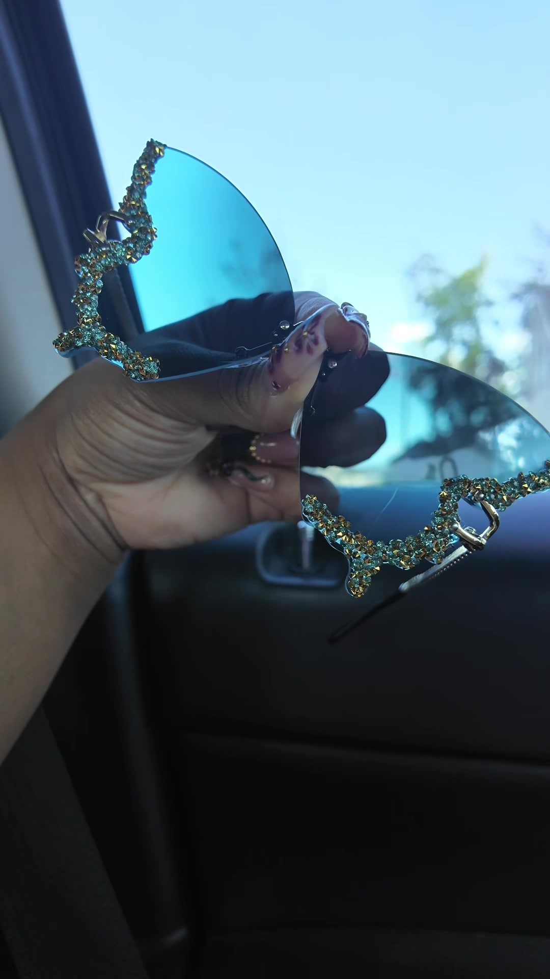 @Topics & Top Picks 🛍️