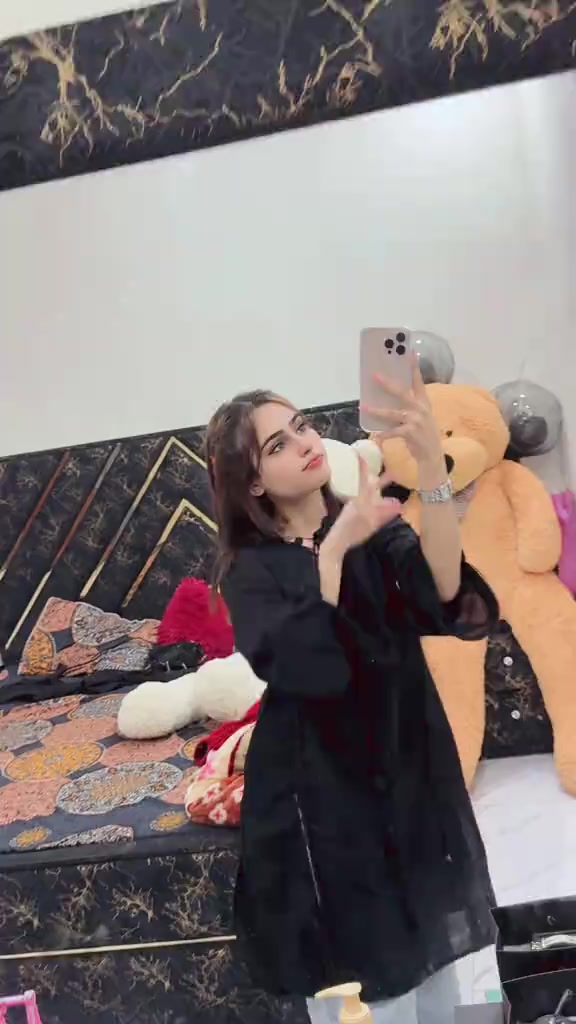 @sana Jan 🥀🫣