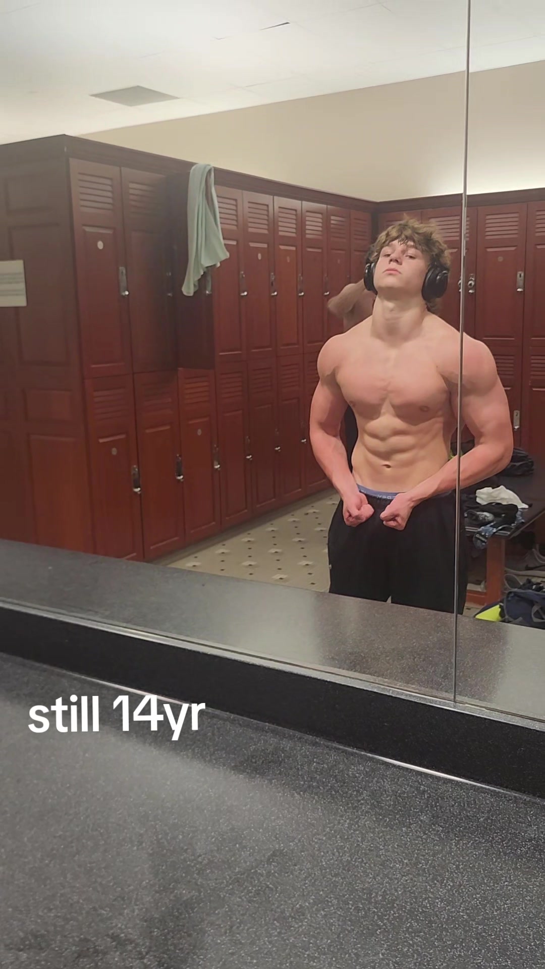 @smallguymyles1