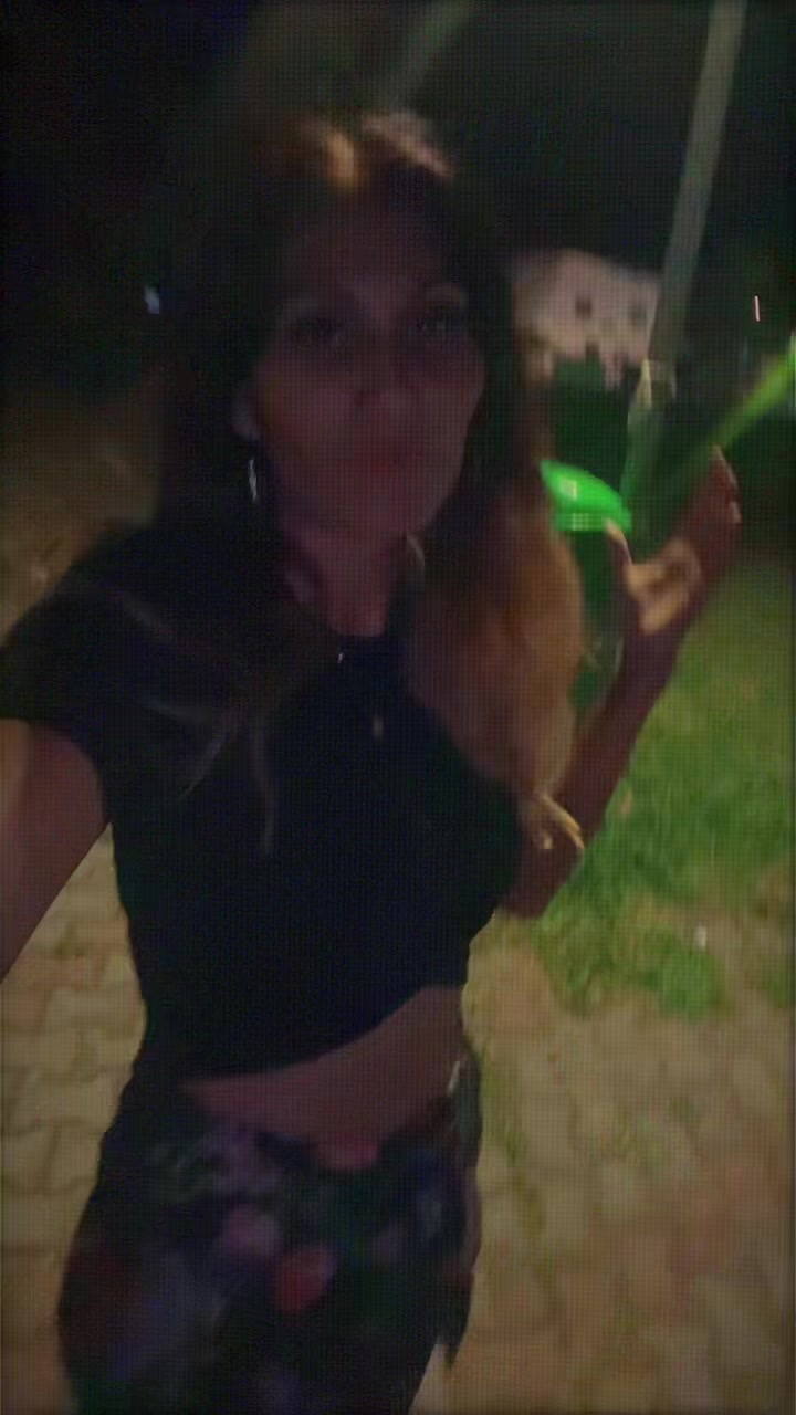 @💞💞Laura brunețica👑 👑