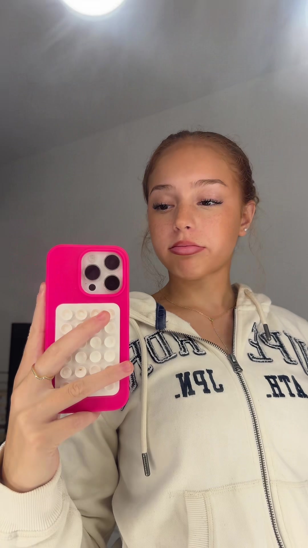 @𝐞𝐥𝐢 𝐦𝐞𝐥𝐨