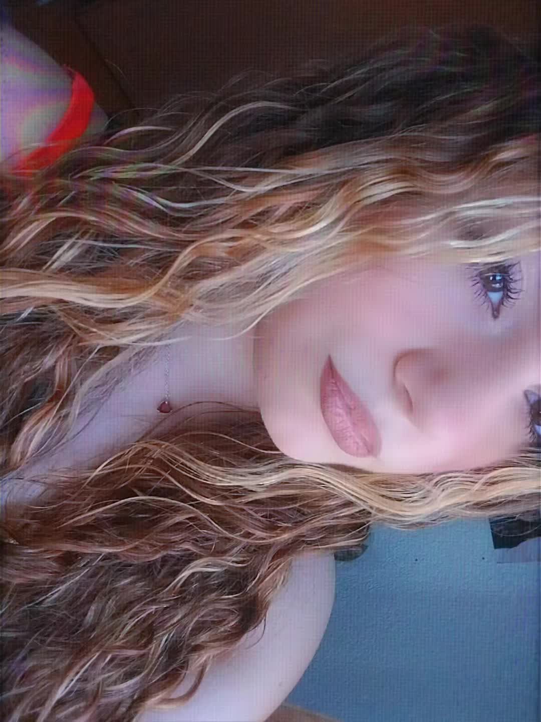 @𝓑𝓵𝓾𝓮𝓮