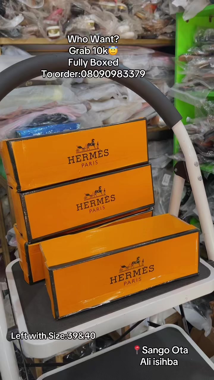 @BAGS/SLIPPERS VENDOR IN SANGO