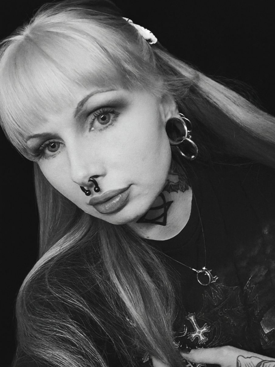 @Petronella✨️🎀