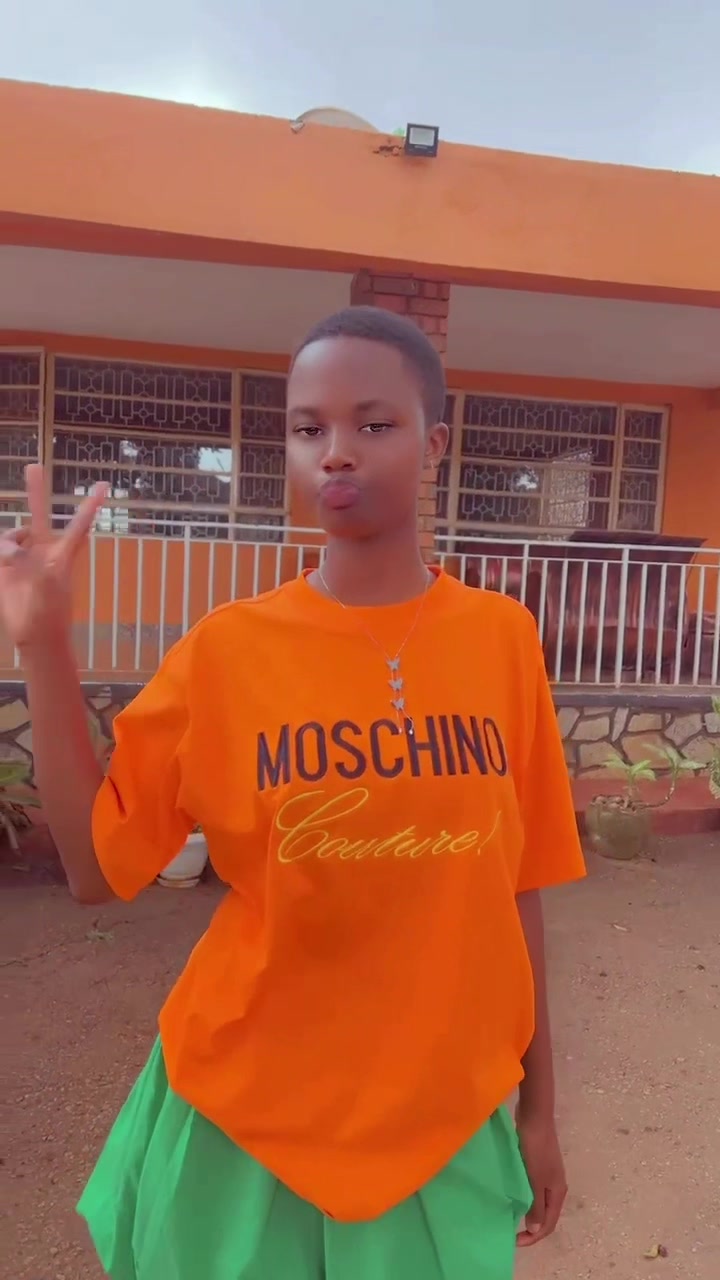 @MUST🥰SHINE😩FAMILY