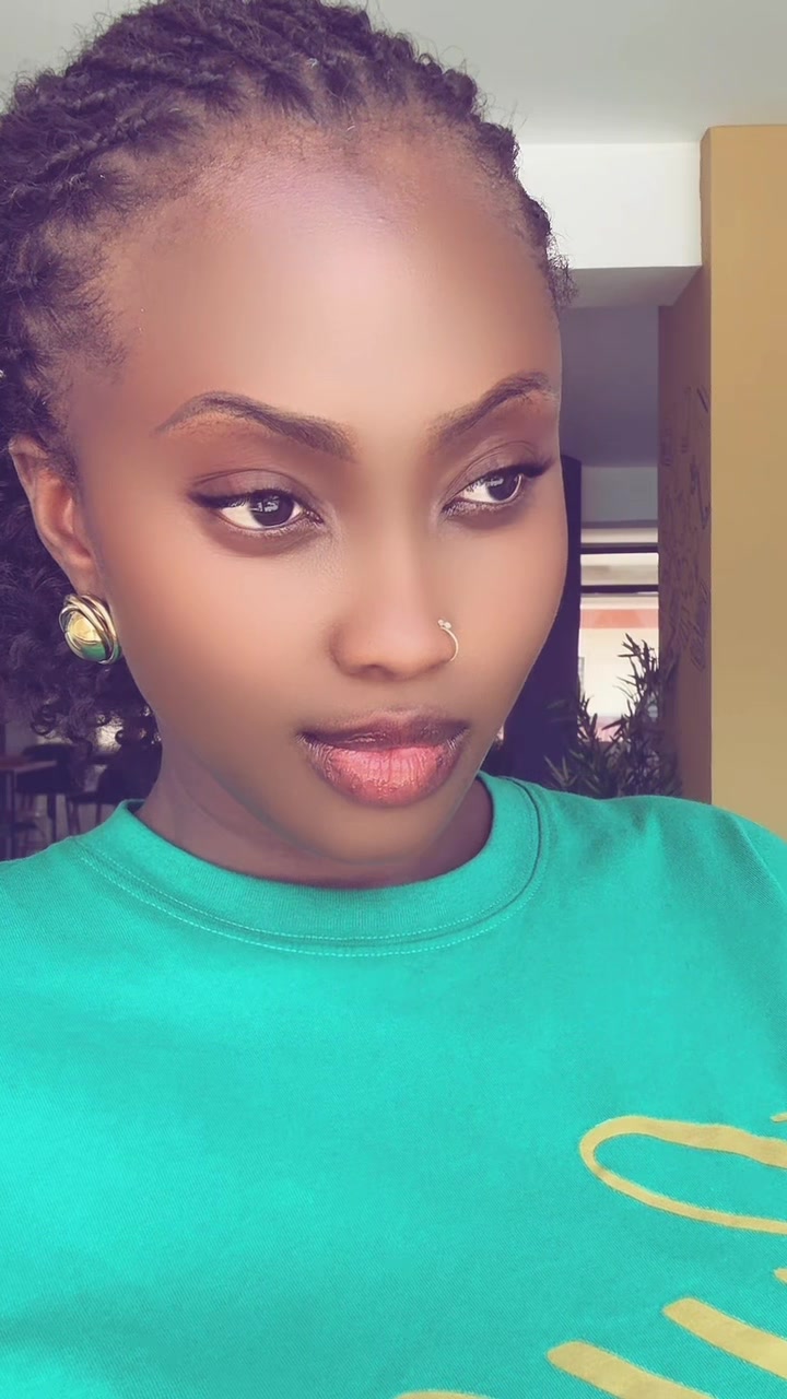 @Hawa Queen💜🇬🇳