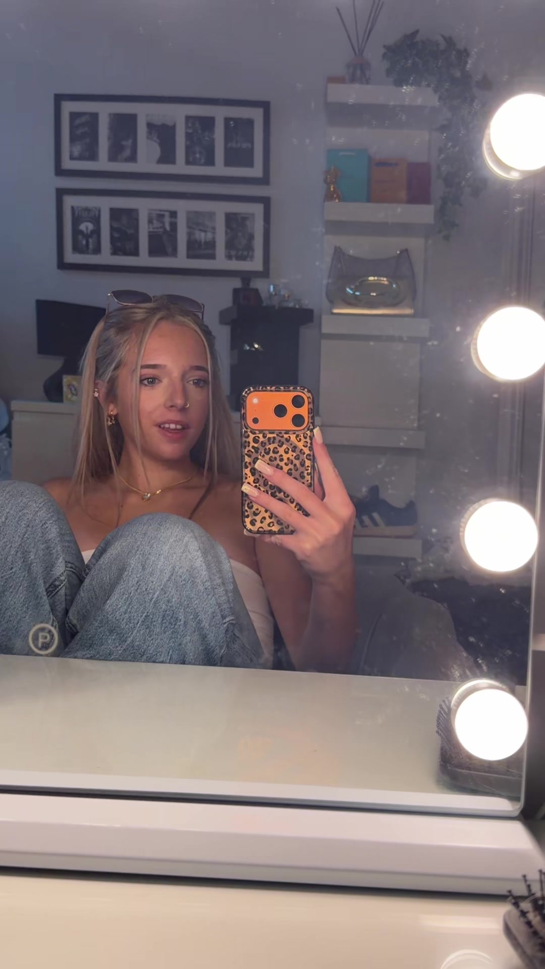 @😋