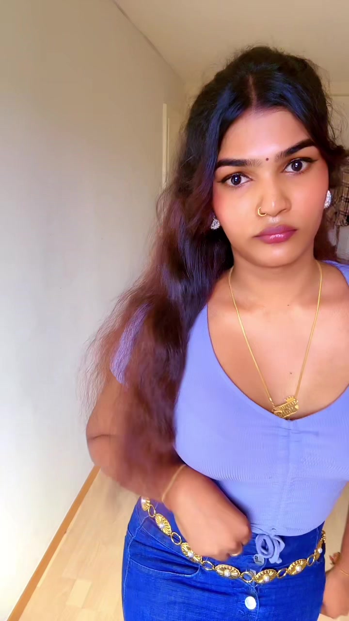 @கள்ளி ராணி👑♥️💋🇨🇭