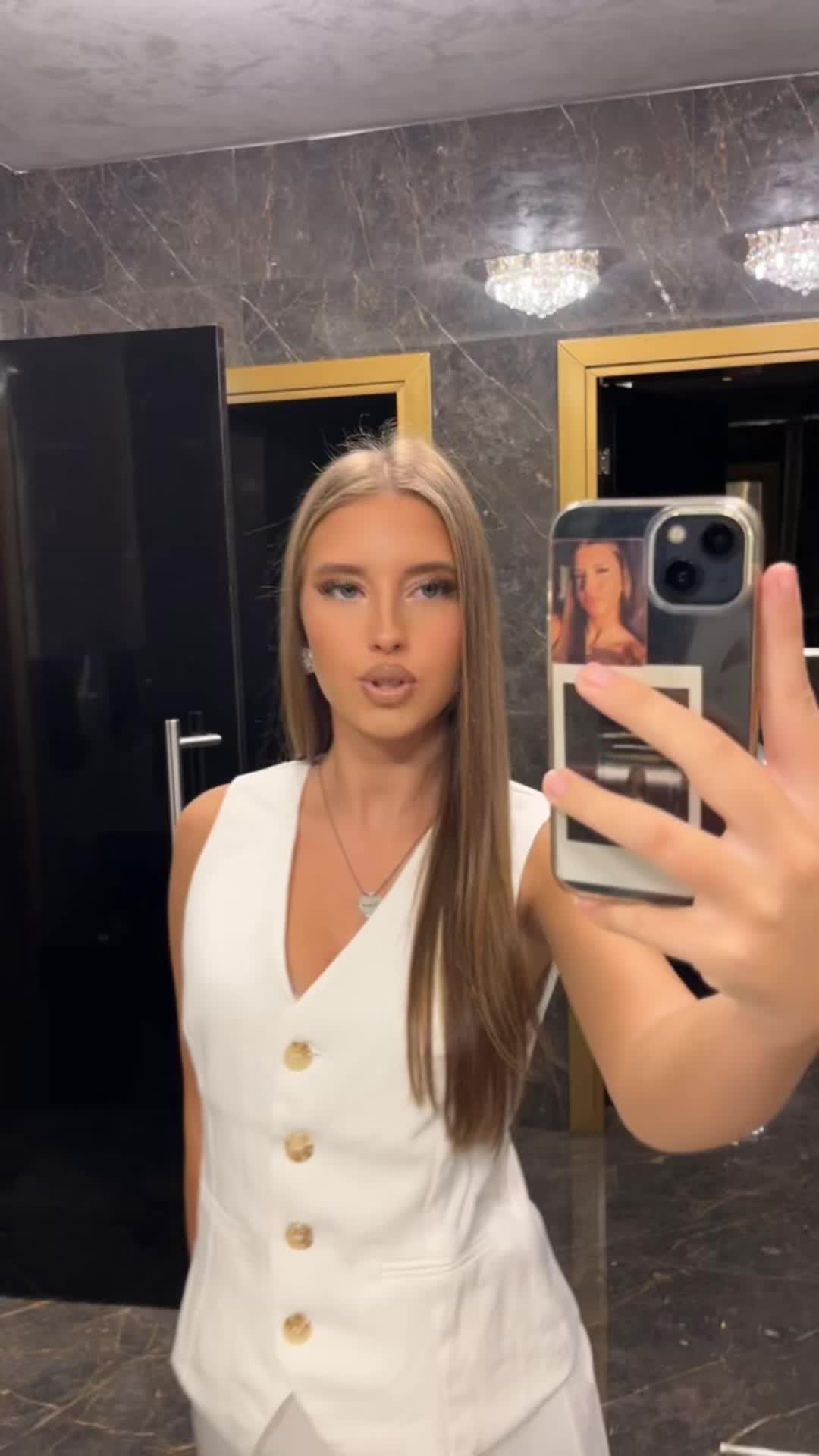 @Лара